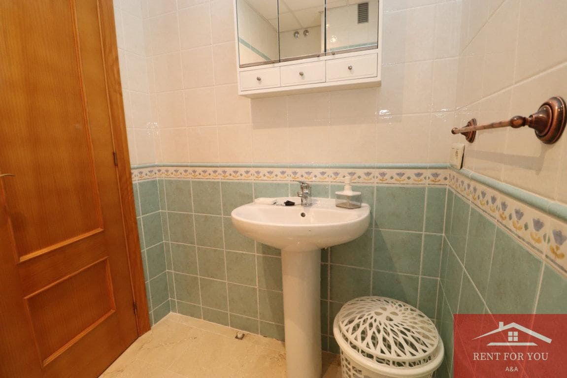 3 bedroom Flat for rent in Alhaurin el Grande - € 1,000 (Ref: 9928358)