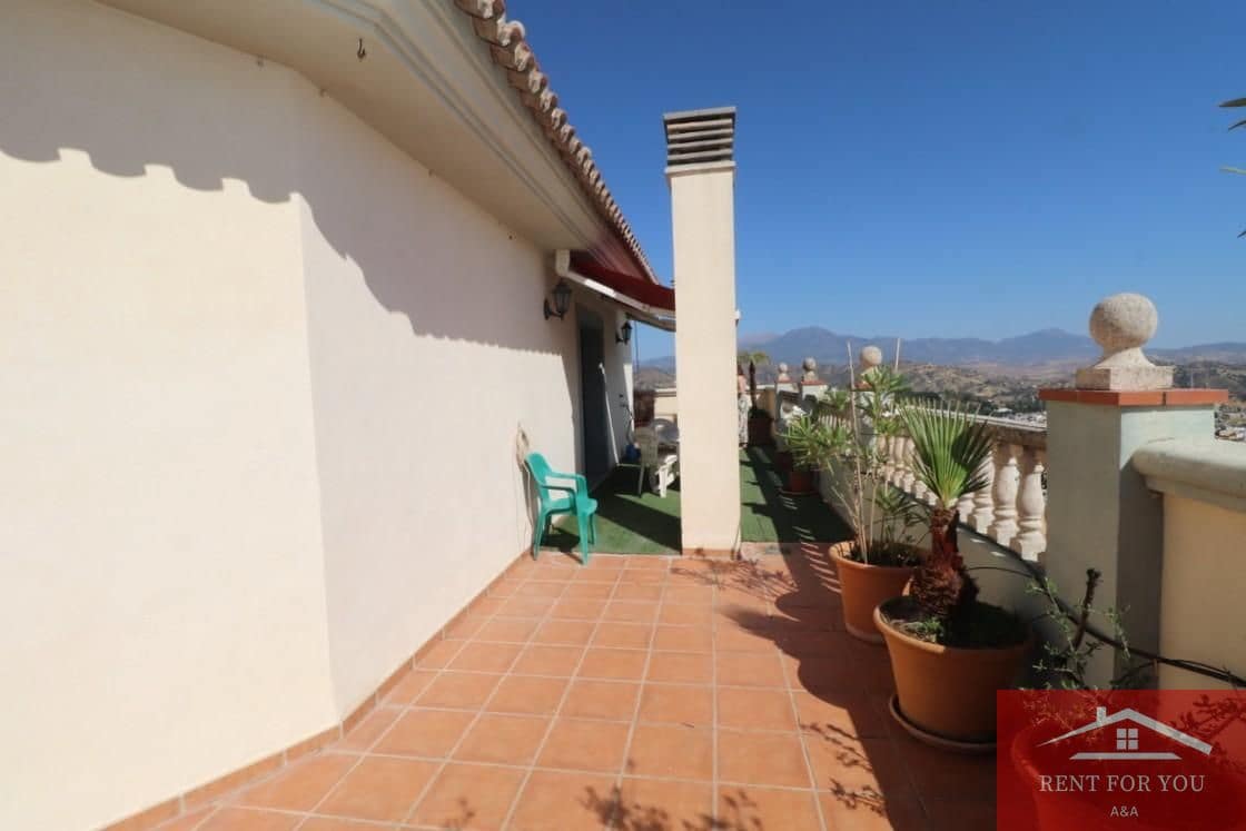 2 bedroom Flat for rent in Coin - € 950 (Ref: 9932400)