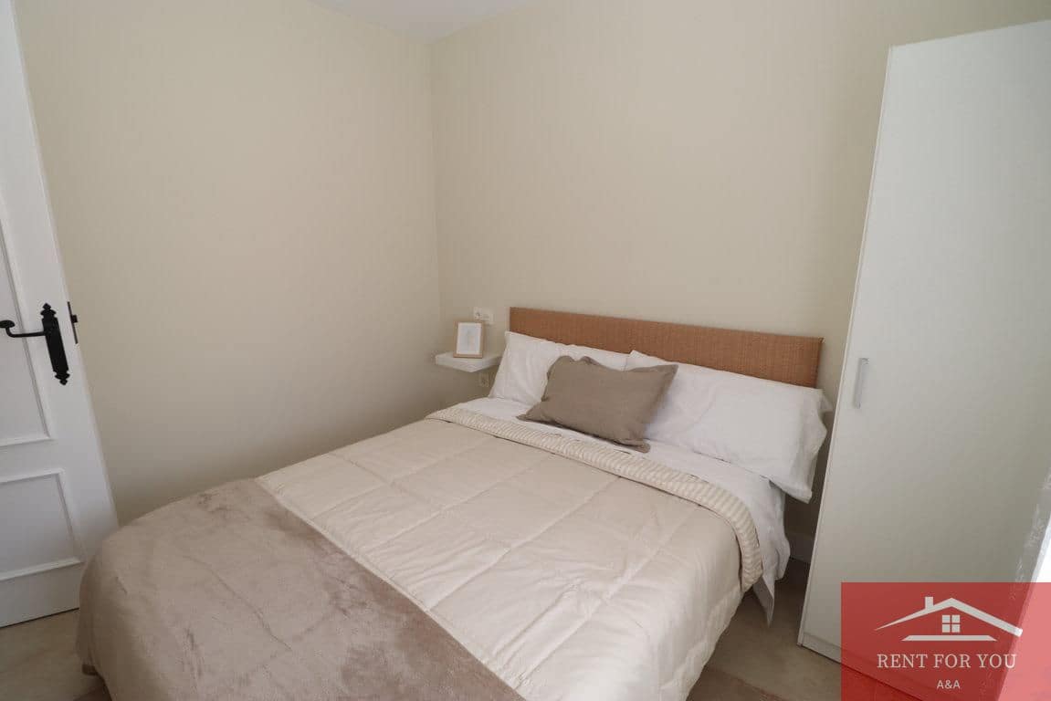 2 bedroom Flat for rent in Fuengirola - € 1,300 (Ref: 9937134)