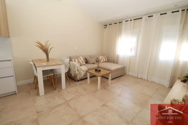 2 bedroom Flat for rent in Centro ciudad, Fuengirola - € 1,300 (Ref: 9937134)