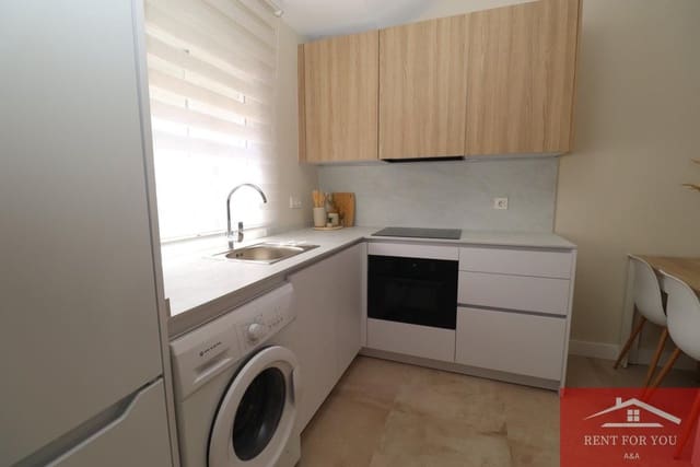2 bedroom Flat for rent in Centro ciudad, Fuengirola - € 1,300 (Ref: 9937134)