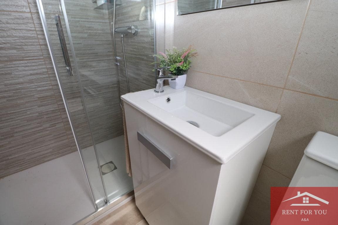 2 bedroom Flat for rent in Fuengirola - € 1,300 (Ref: 9937134)