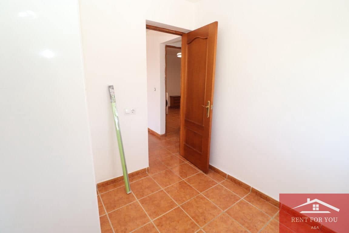 2 sypialnia Willa do wynajęcia w Coin z garażem - 950 € (Ref: 9942882)