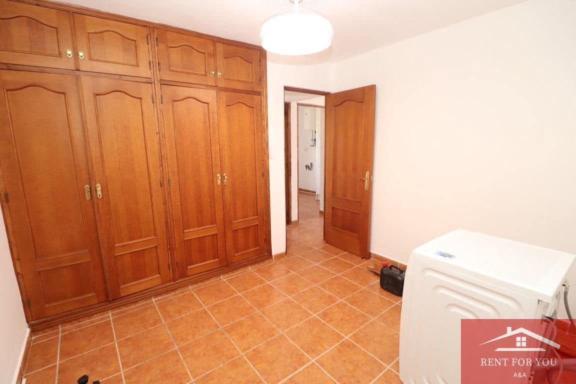 2 sypialnia Willa do wynajęcia w Coin z garażem - 950 € (Ref: 9942882)