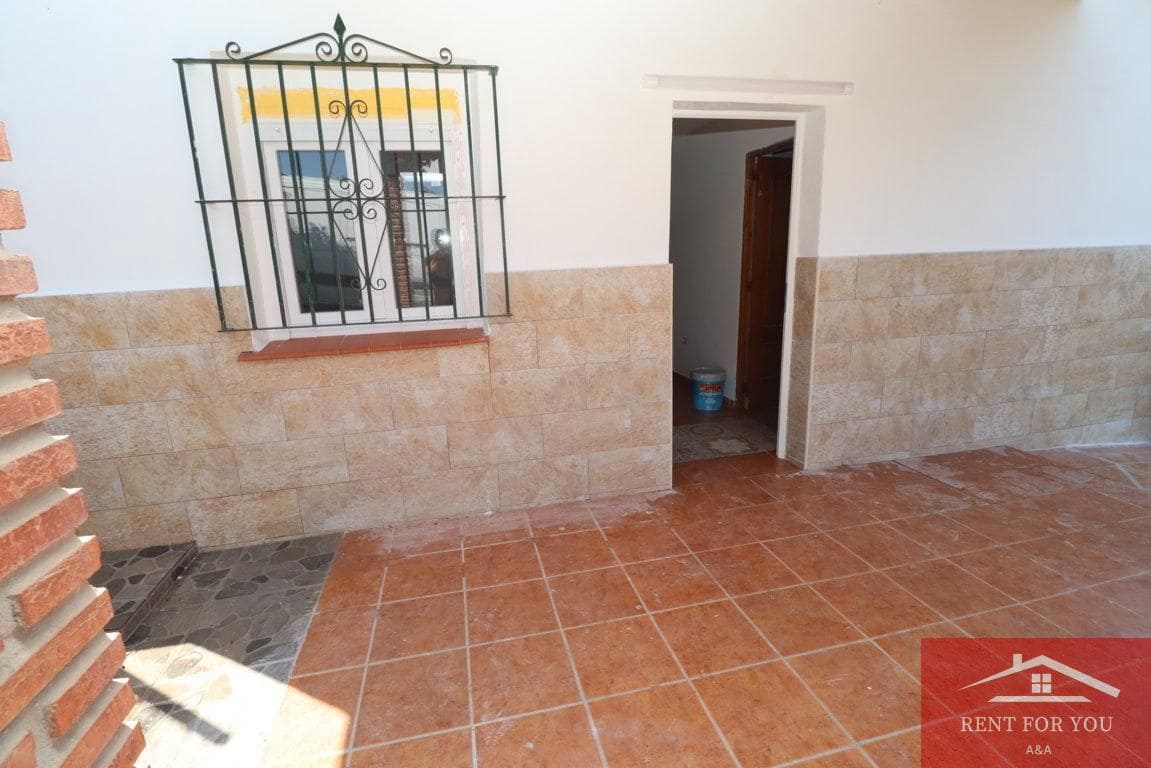2 sypialnia Willa do wynajęcia w Coin z garażem - 950 € (Ref: 9942882)