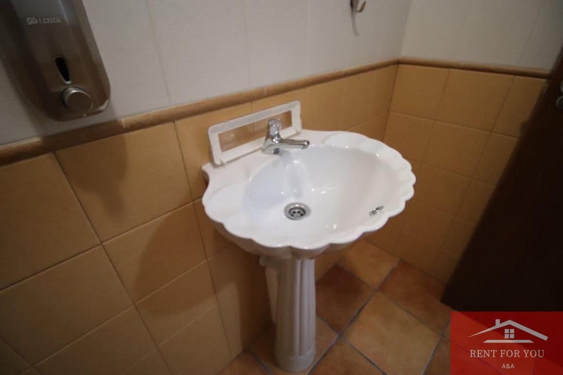 4 bedroom Business for rent in Alhaurin de la Torre - € 950 (Ref: 9950192)