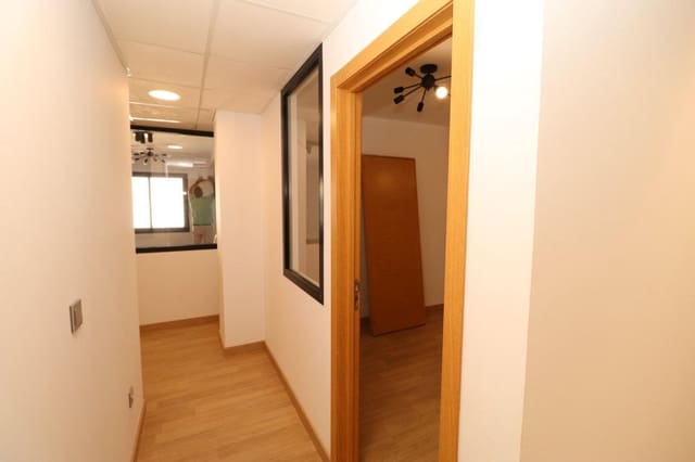 Bureau de 1 chambre à louer à Alhaurín el Grande - 200 € (Ref: 9961191)