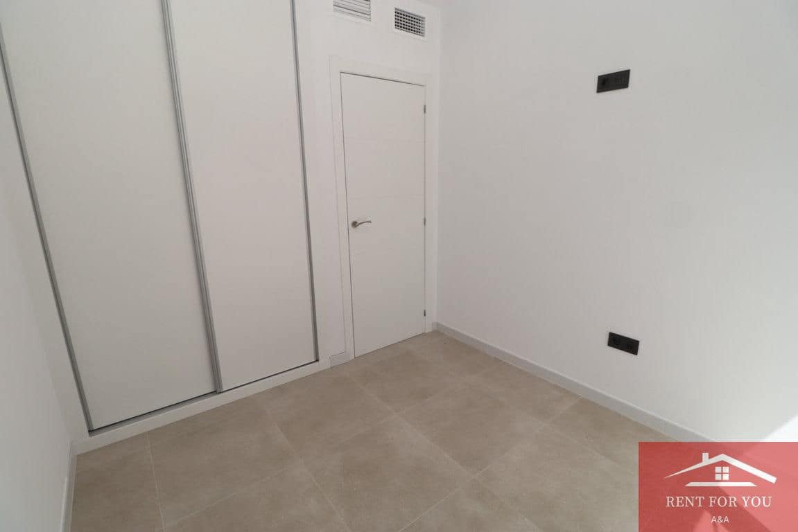 2 makuuhuone Asunto vuokrattavana paikassa Alhaurin el Grande mukana 
autotalli - 1 350 € (Ref: 9964574)