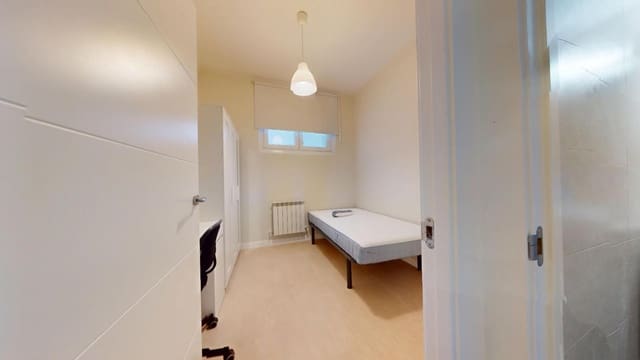 3 quarto Apartamento para arrendar em Ciudad Universitaria, Madrid cidade - 1 900 € (Ref: 9974660)