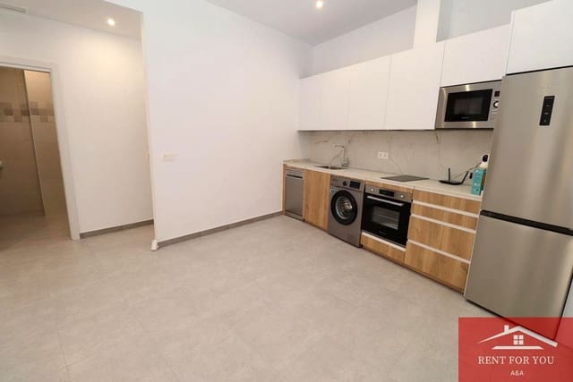 2 slaapkamer Flat te huur in Coín - € 850 (Ref: 9977761)