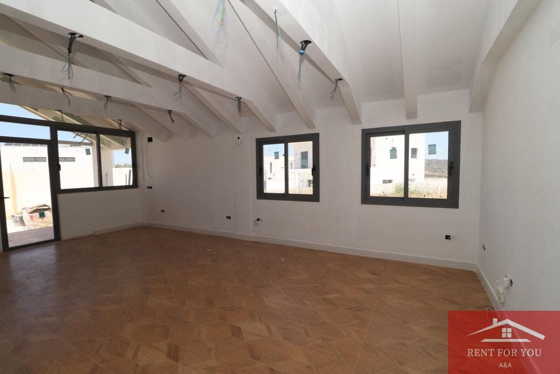 3 chambre Villa/Maison à vendre à Alhaurin de la Torre avec piscine garage - 700 000 € (Ref: 9981386)