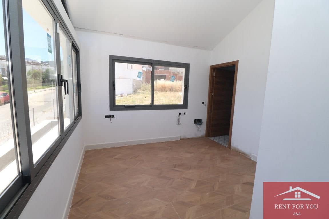 3 chambre Villa/Maison à vendre à Alhaurin de la Torre avec piscine garage - 700 000 € (Ref: 9981386)