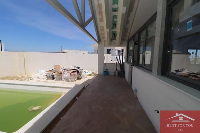 3 soveværelse Villa til salg i Alhaurín de la Torre med swimmingpool garage - € 700.000 (Ref: 9981386)