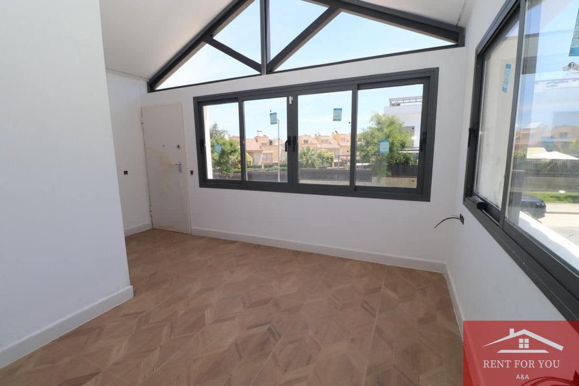 3 chambre Villa/Maison à vendre à Alhaurin de la Torre avec piscine garage - 700 000 € (Ref: 9981386)