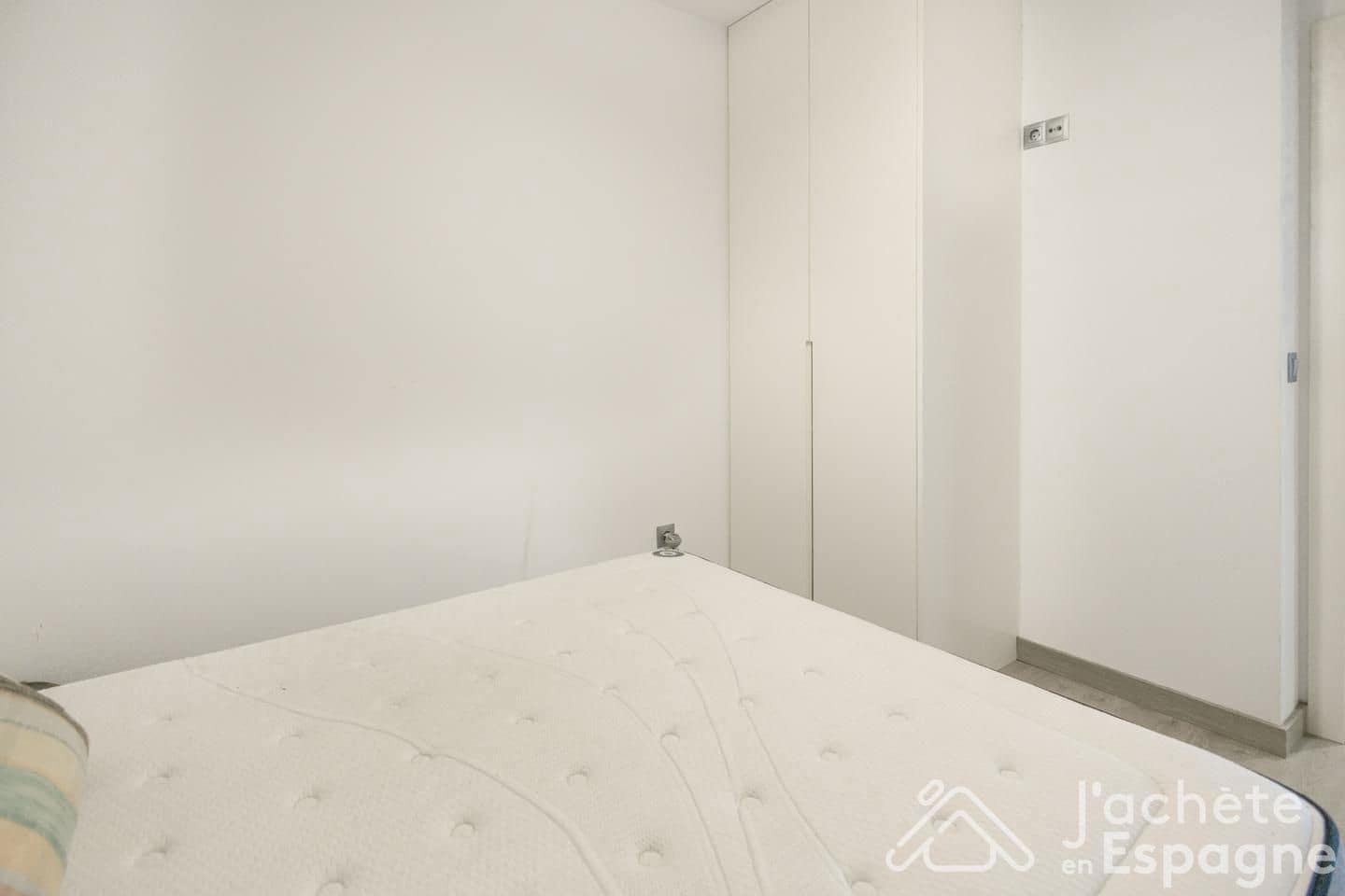 Piso de 2 habitaciones en Arenales del Sol en venta con garaje - 350.000 € (Ref: 10116095)