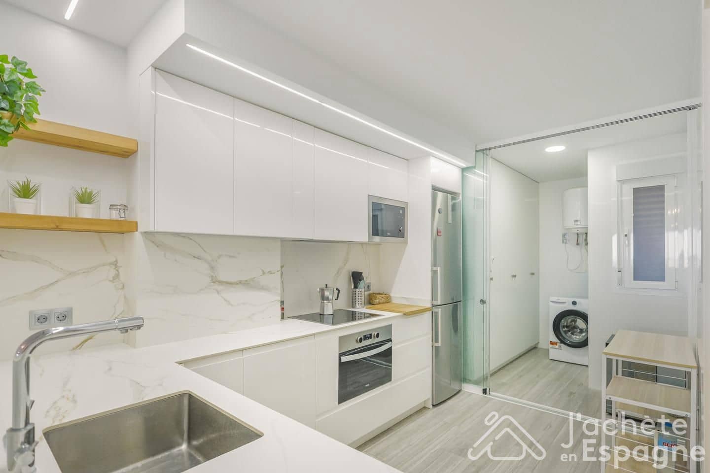 Piso de 2 habitaciones en Arenales del Sol en venta con garaje - 350.000 € (Ref: 10116095)
