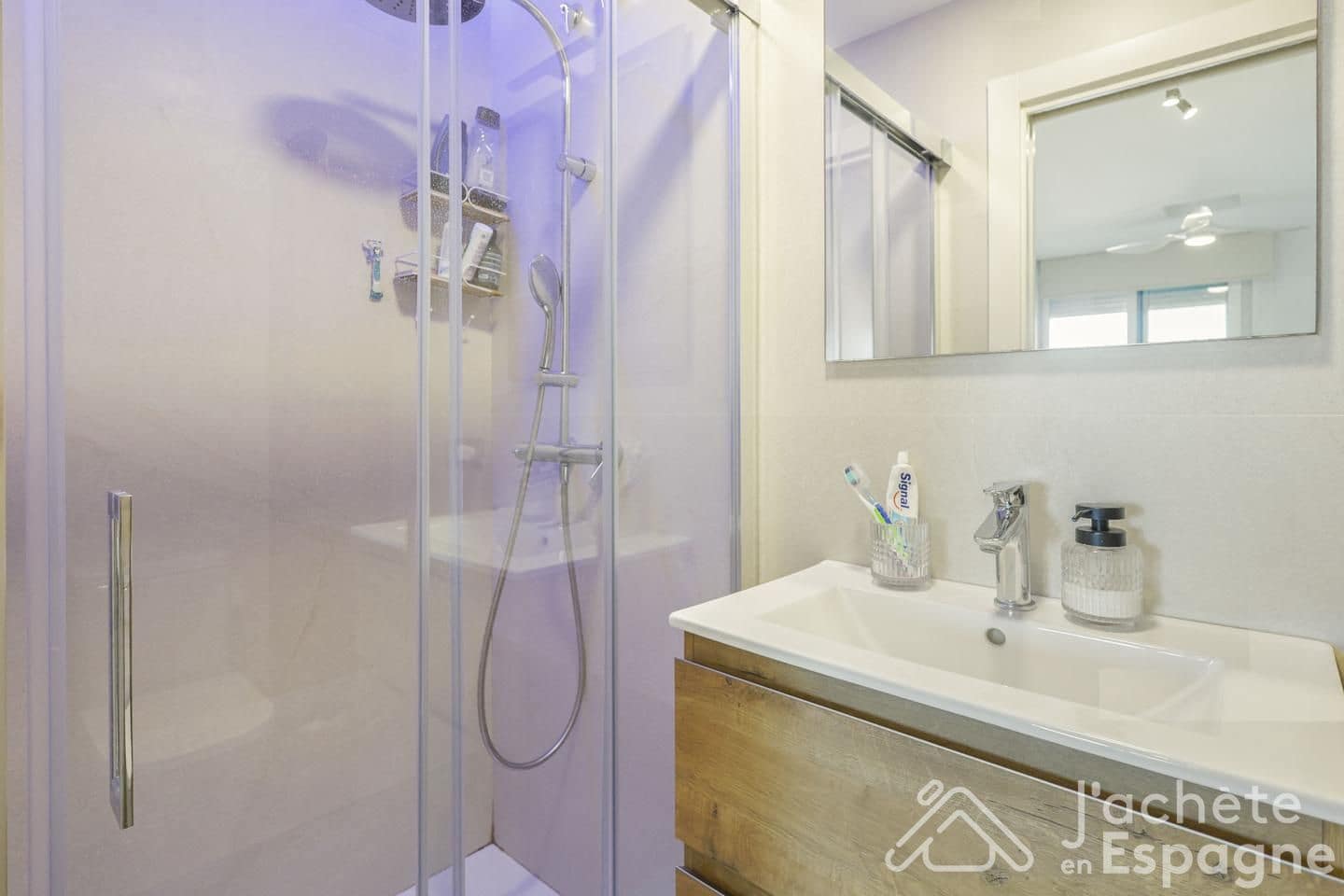 Piso de 2 habitaciones en Arenales del Sol en venta con garaje - 350.000 € (Ref: 10116095)