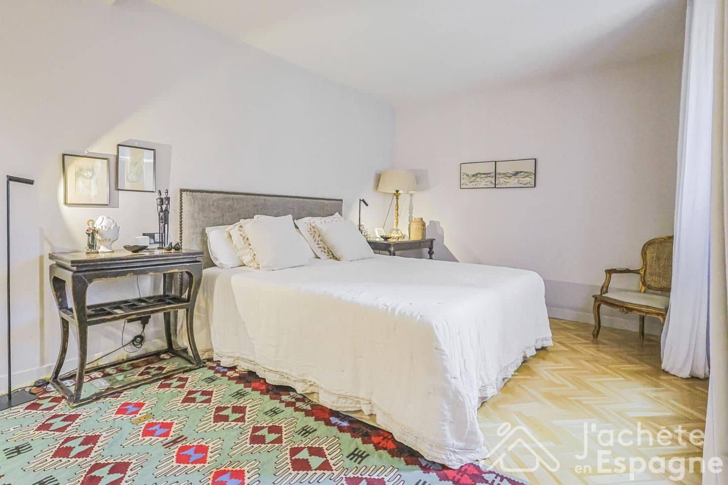 3 bedroom Flat for sale in Alicante / Alacant city with garage - € 849,000 (Ref: 10116096)