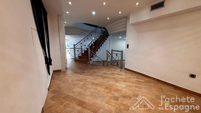 2 soverom Bedrift til salgs i Vinaròs - € 475 000 (Ref: 10116097)