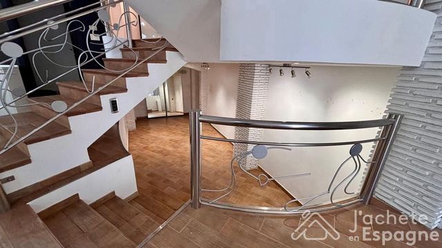 2 soverom Bedrift til salgs i Vinaròs - € 475 000 (Ref: 10116097)