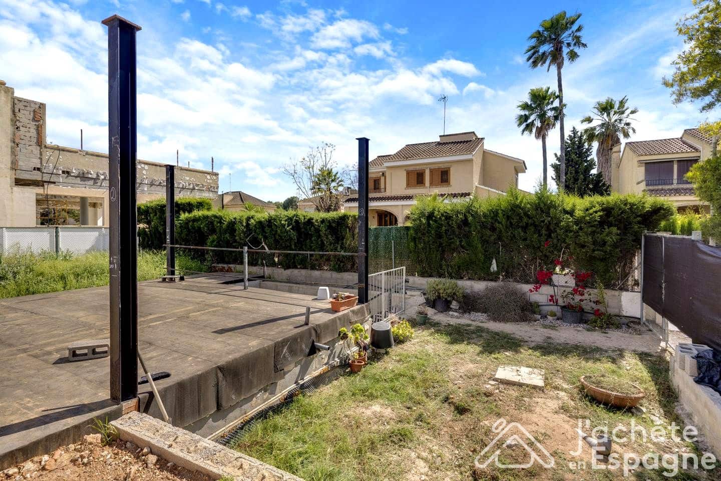 5 bedroom Villa for sale in La Canada with pool - € 990,000 (Ref: 10116099)