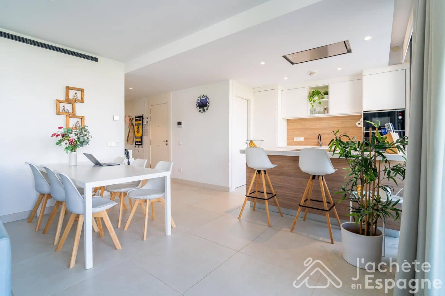 2 soverom Leilighet til salgs i Fuengirola med svømmebasseng garasje - € 549 000 (Ref: 10116100)