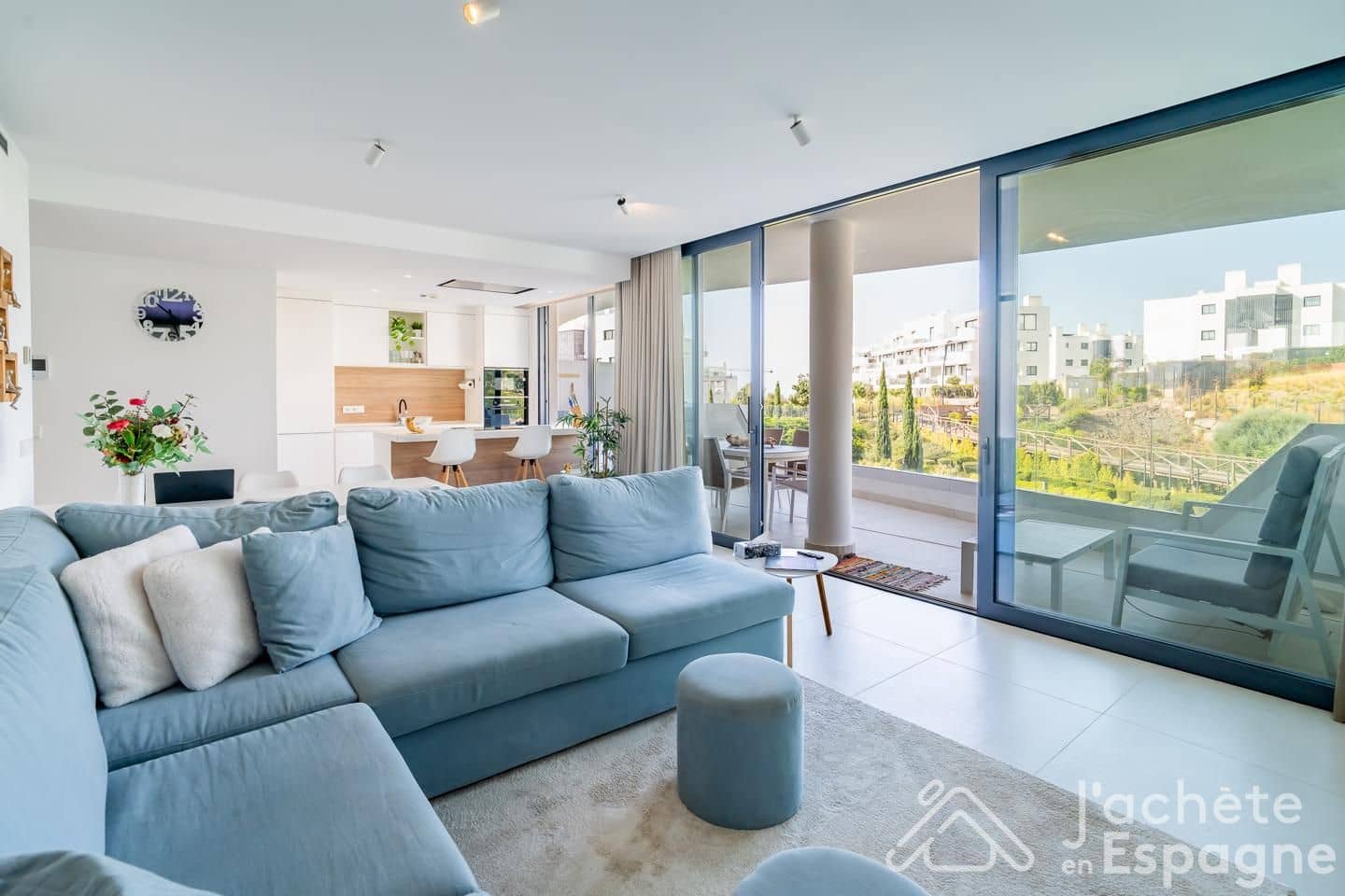 2 soverom Leilighet til salgs i Fuengirola med svømmebasseng garasje - € 549 000 (Ref: 10116100)