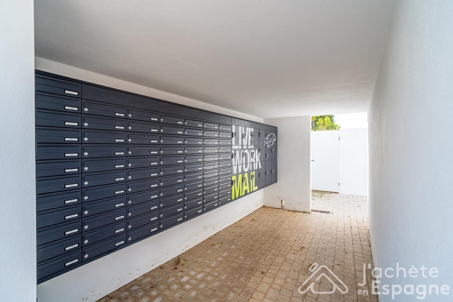 2 soverom Leilighet til salgs i Fuengirola med svømmebasseng garasje - € 549 000 (Ref: 10116100)