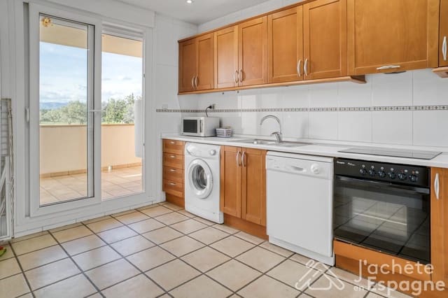 2 slaapkamer Flat te koop in Sant Jordi met zwembad garage - € 133.000 (Ref: 10116106)