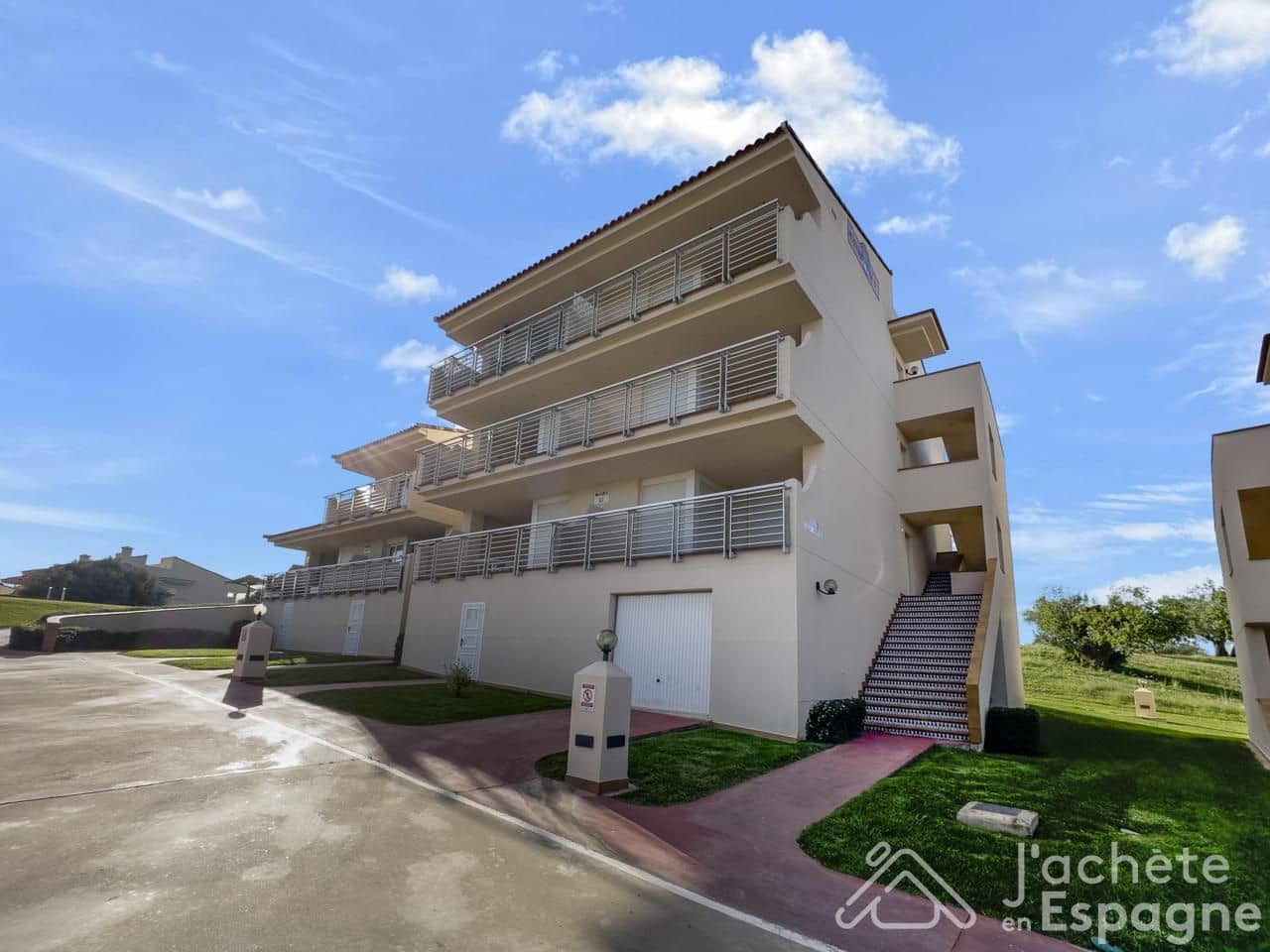 2 soverom Leilighet til salgs i Sant Jordi med svømmebasseng garasje - € 133 000 (Ref: 10116106)