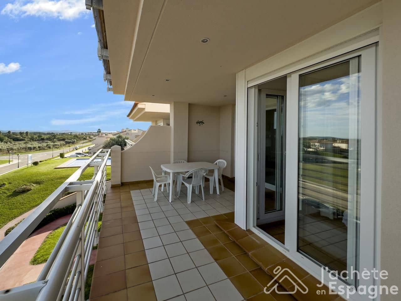 2 soverom Leilighet til salgs i Sant Jordi med svømmebasseng garasje - € 133 000 (Ref: 10116106)