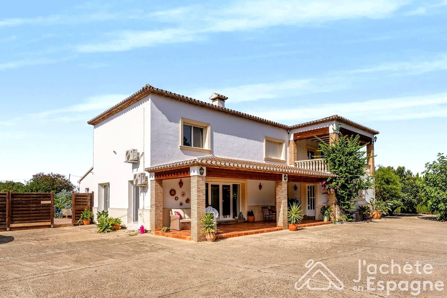 4 bedroom Villa for sale in Pedreguer - € 729,000 (Ref: 10116108)