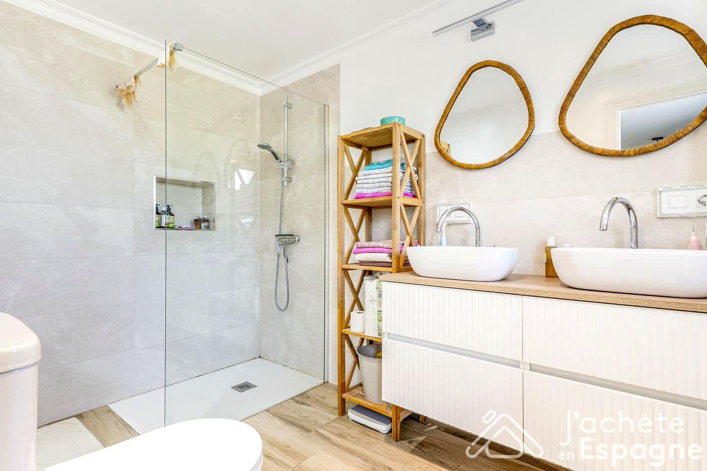 4 bedroom Villa for sale in Pedreguer - € 729,000 (Ref: 10116108)