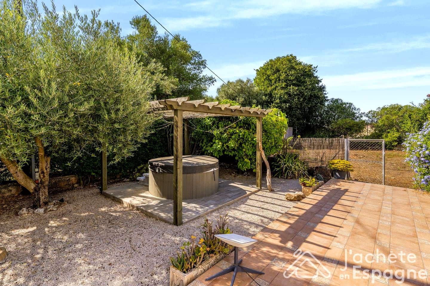 4 bedroom Villa for sale in Pedreguer - € 729,000 (Ref: 10116108)