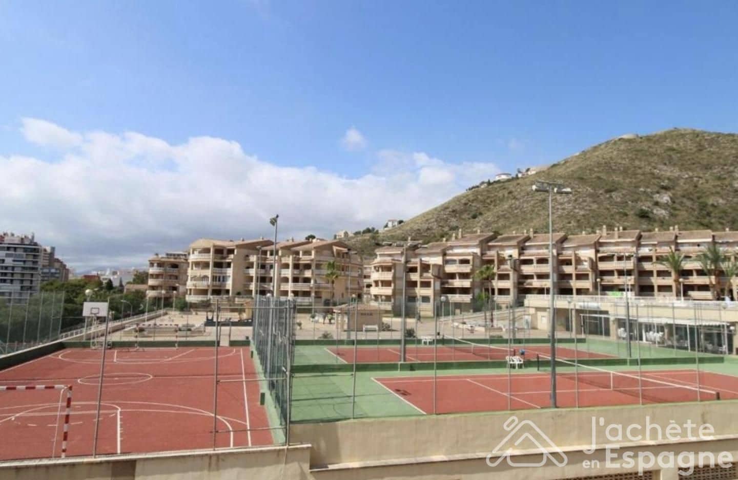 2 bedroom Apartment for sale in Valencia city with pool - € 330,000 (Ref: 10116109)