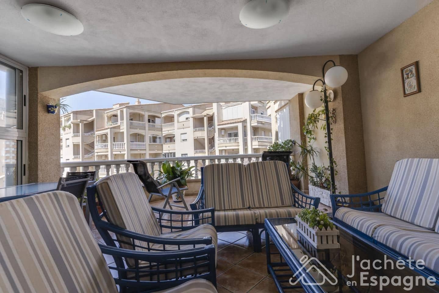 2 bedroom Apartment for sale in Valencia city with pool - € 330,000 (Ref: 10116109)