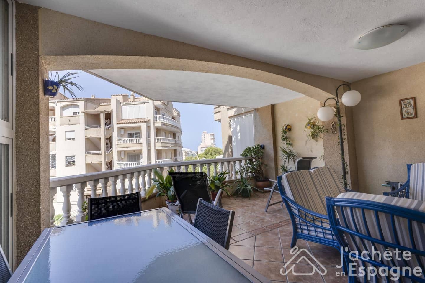 2 bedroom Apartment for sale in Valencia city with pool - € 330,000 (Ref: 10116109)