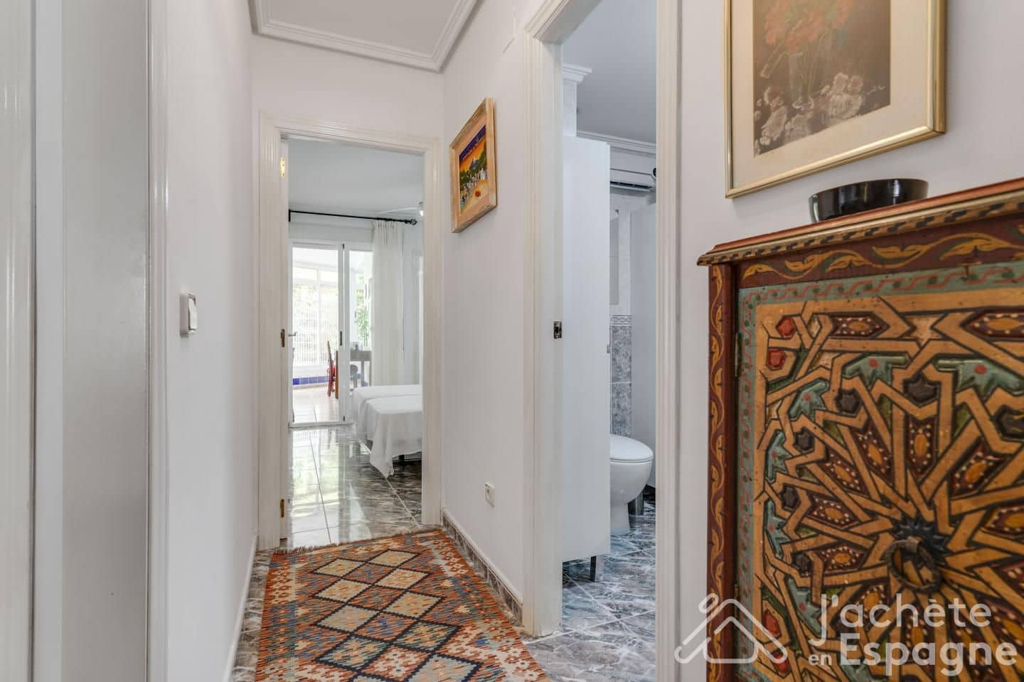 2 bedroom Apartment for sale in Valencia city with pool - € 330,000 (Ref: 10116109)