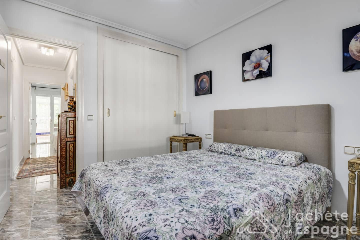 2 bedroom Apartment for sale in Valencia city with pool - € 330,000 (Ref: 10116109)