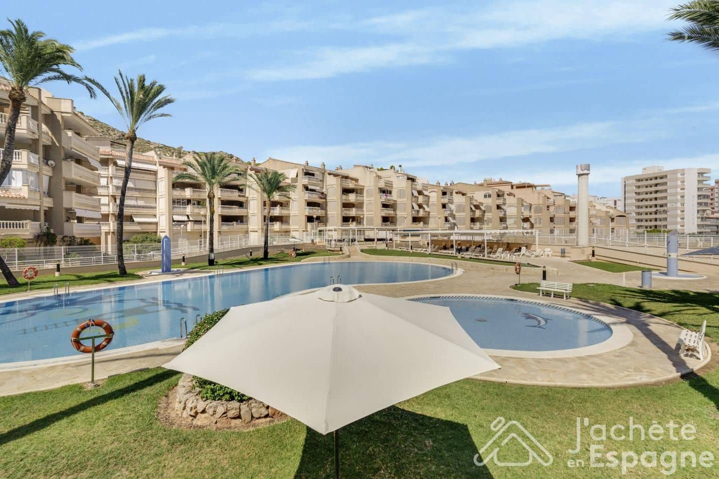 2 bedroom Apartment for sale in Valencia city with pool - € 330,000 (Ref: 10116109)
