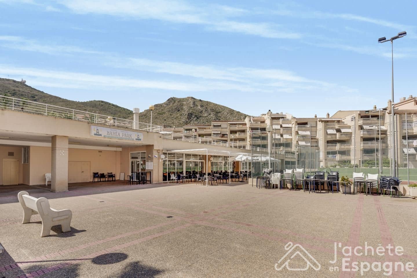 2 bedroom Apartment for sale in Valencia city with pool - € 330,000 (Ref: 10116109)