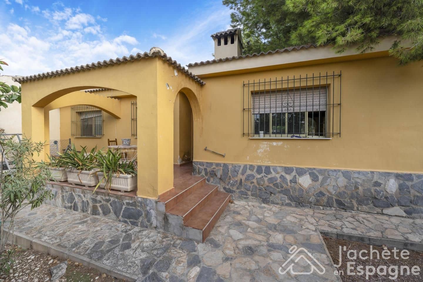 4 slaapkamer Villa te koop in San Vicente / Sant Vicent del Raspeig met zwembad garage - € 390.000 (Ref: 10116110)