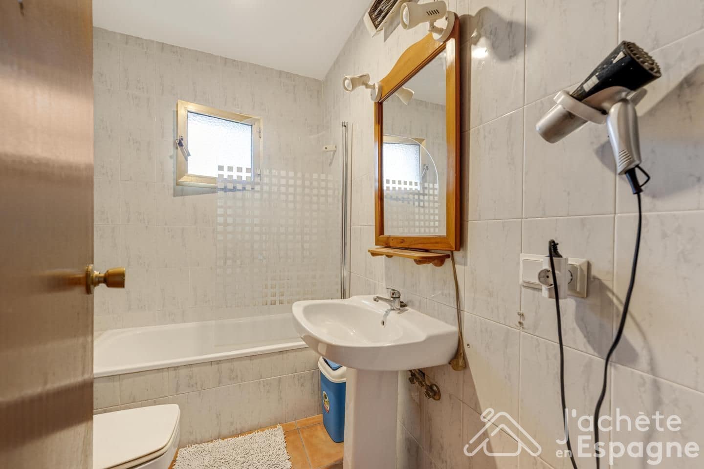 4 slaapkamer Villa te koop in San Vicente / Sant Vicent del Raspeig met zwembad garage - € 390.000 (Ref: 10116110)