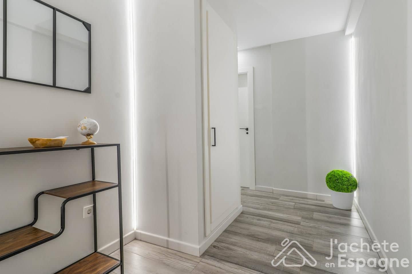 3 soveværelse Lejlighed til salg i L'Alcudia - € 220.000 (Ref: 10116111)