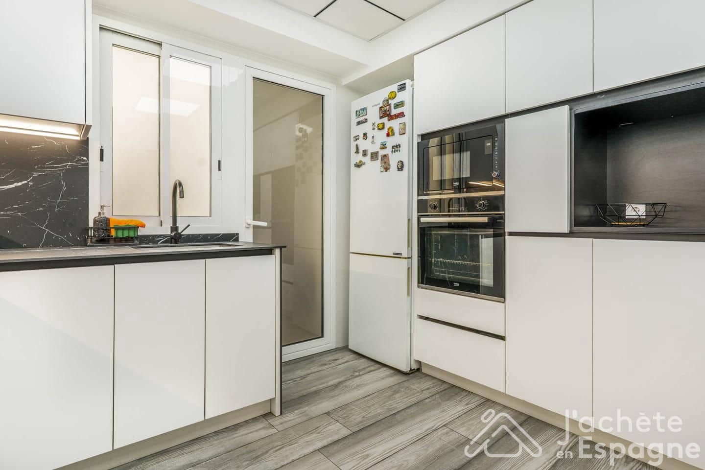 3 soveværelse Lejlighed til salg i L'Alcudia - € 220.000 (Ref: 10116111)