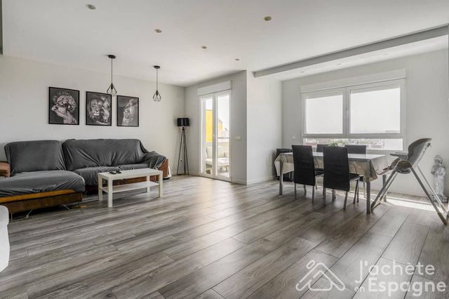 3 soveværelse Lejlighed til salg i L'Alcúdia - € 220.000 (Ref: 10116111)