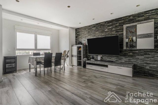 3 soveværelse Lejlighed til salg i L'Alcúdia - € 220.000 (Ref: 10116111)