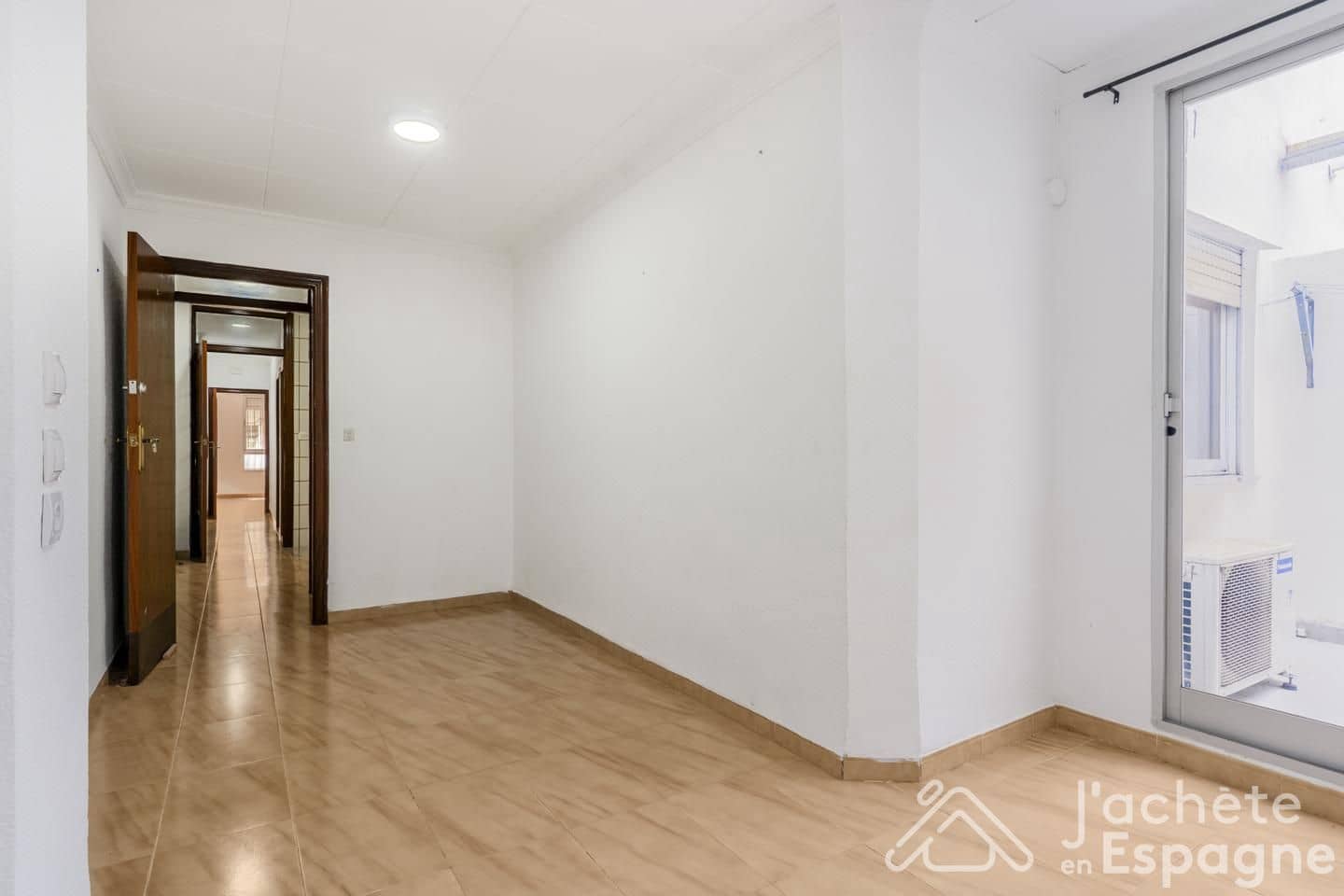 Piso de 3 habitaciones en Algemesí en venta - 145.000 € (Ref: 10116112)