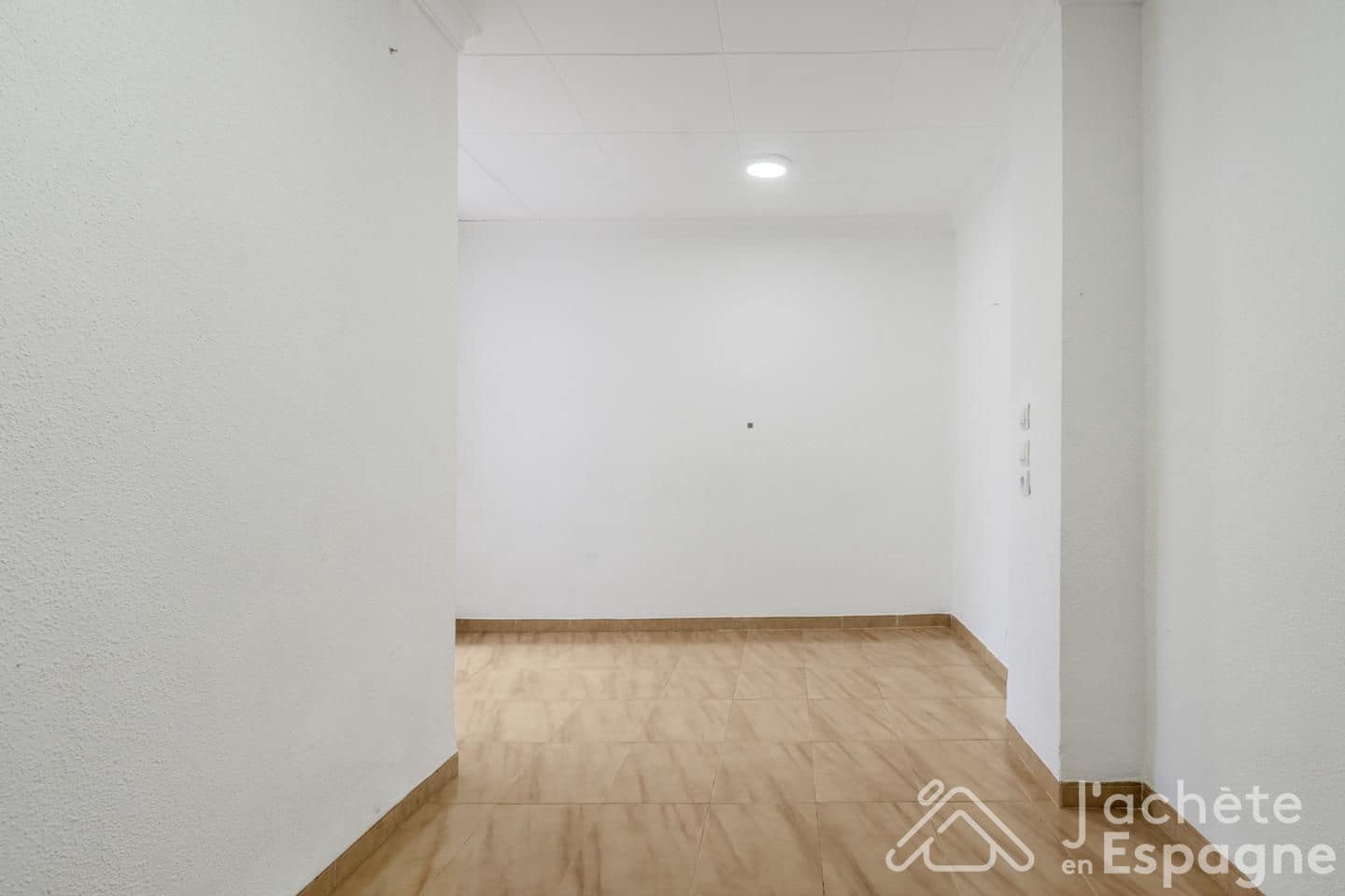 Piso de 3 habitaciones en Algemesí en venta - 145.000 € (Ref: 10116112)