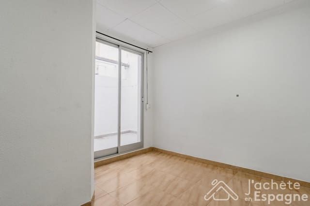 Piso de 3 habitaciones en Algemesí en venta - 145.000 € (Ref: 10116112)